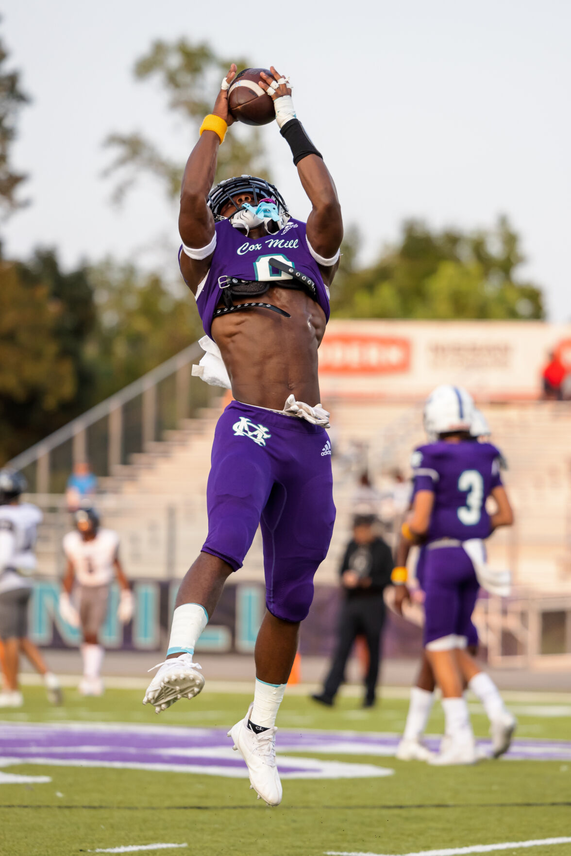 The Hough Huskey defeated the Cox Mill Chargers 48-7 on Friday night at Cox Mill High School.